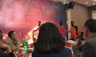 适合年会开场的歌曲
